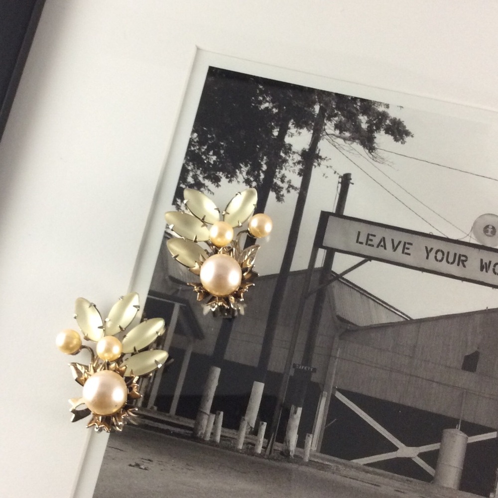 Vintage Pearl and Opaque Bead Clip-On Earrings